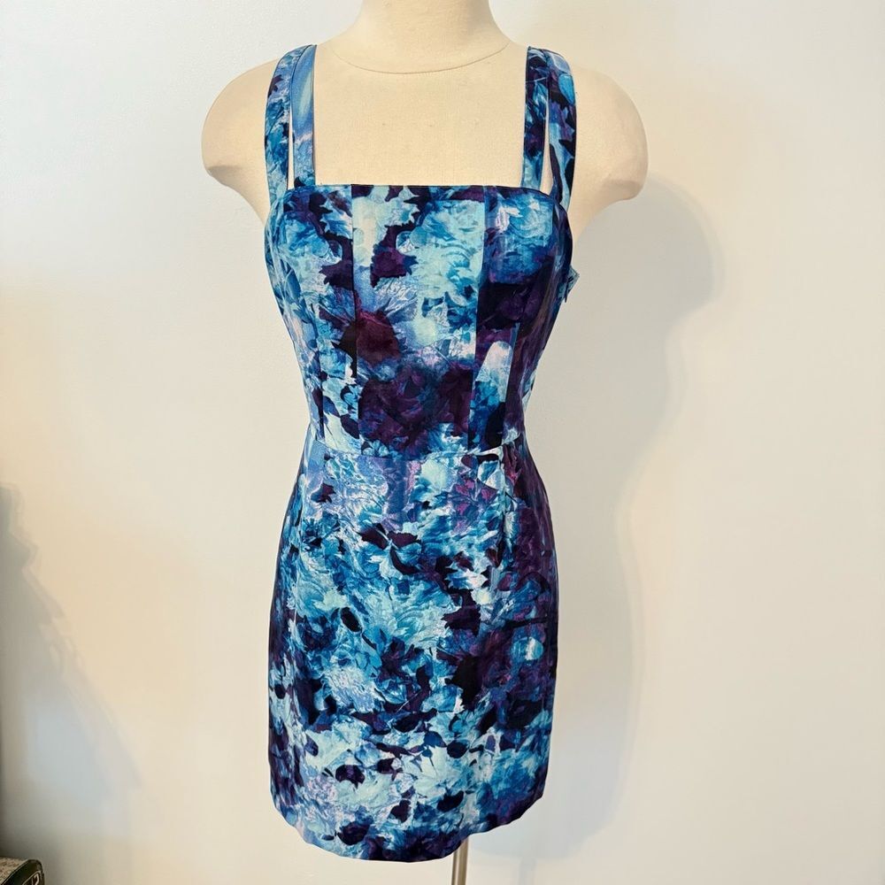 Silence + Noise Abstract Floral Batik Mini Dress with Cutout Cross-Back Size 12 - Picture 2 of 9